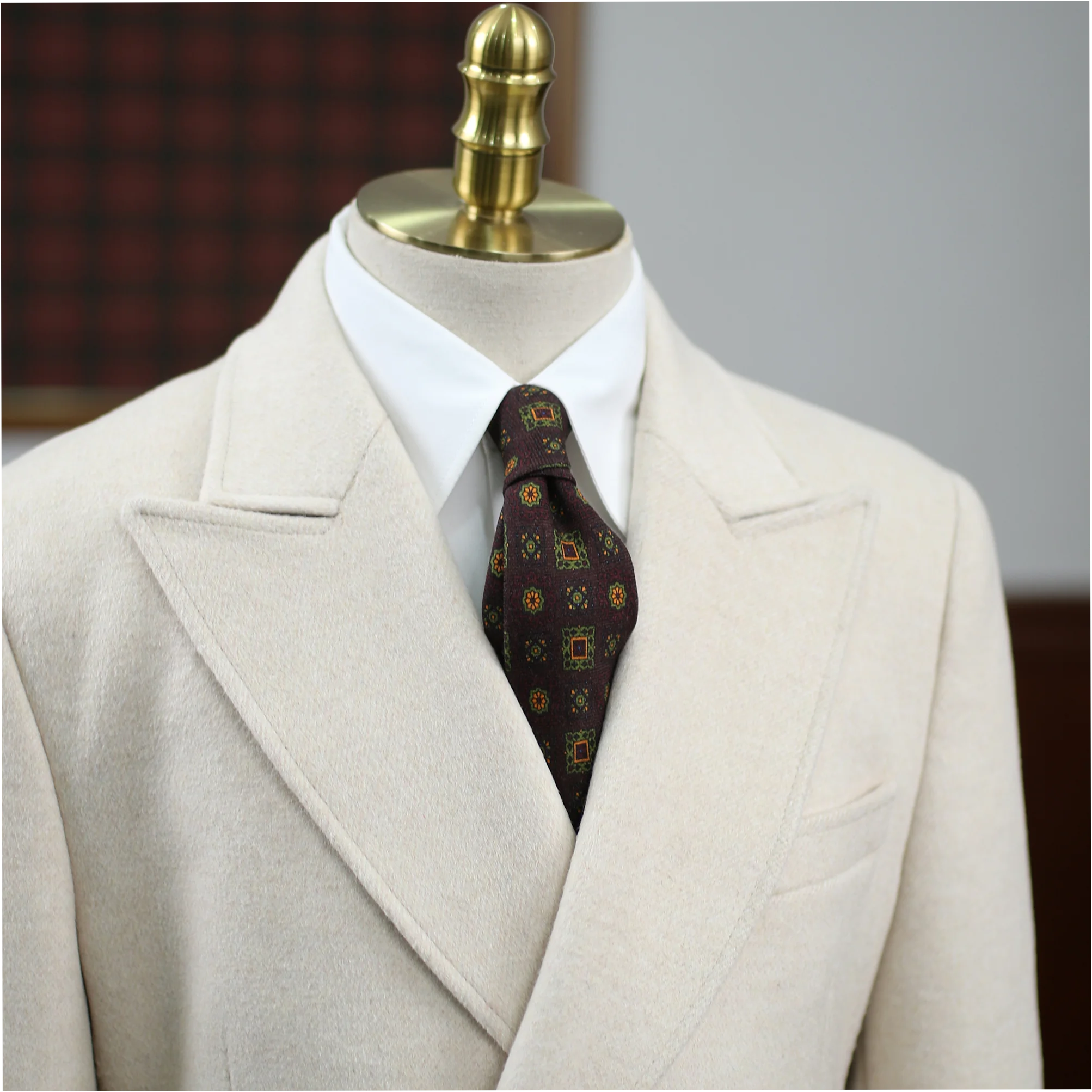 Men's Wool Cashmere Blend Double Breasted Peak Lapel Overcoat - Image 4